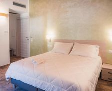 Italy Calabria Longobardi vacation rental compare prices direct by owner 26684379