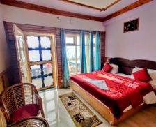 India Uttarakhand Dhanaulti vacation rental compare prices direct by owner 28690220