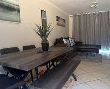 South Africa Gauteng Centurion vacation rental compare prices direct by owner 28418500