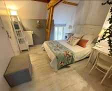 France Centre Beaumont-en-Véron vacation rental compare prices direct by owner 16058197