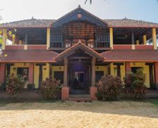 India Karnataka Pāngāla vacation rental compare prices direct by owner 27436111