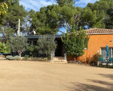 France Languedoc-Roussillon Lacoste vacation rental compare prices direct by owner 27073009