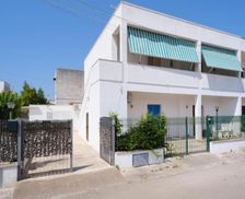 Italy Apulia Porto Cesareo vacation rental compare prices direct by owner 27898900