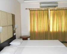 India Kerala Vāzhākulam vacation rental compare prices direct by owner 28393620