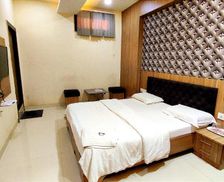 India Madhya Pradesh Ratlām vacation rental compare prices direct by owner 14123474