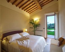 Italy Tuscany Montalcino vacation rental compare prices direct by owner 18546136