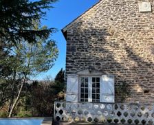France Burgundy La Motte-Ternant vacation rental compare prices direct by owner 28114219