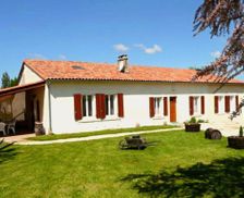 France Nouvelle-Aquitaine Bonnes vacation rental compare prices direct by owner 26844935