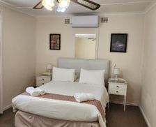 South Africa Eastern Cape Graaff-Reinet vacation rental compare prices direct by owner 27030195