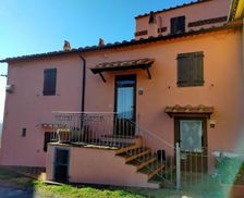 Italy Tuscany Sorano vacation rental compare prices direct by owner 26730318