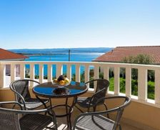 Croatia Split-Dalmatia County Dugi Rat vacation rental compare prices direct by owner 28766629