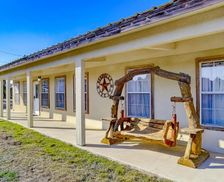 United States Texas Kerrville vacation rental compare prices direct by owner 26497853