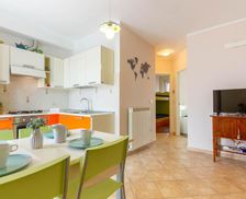 Italy Marche Lido di Fermo vacation rental compare prices direct by owner 26773851