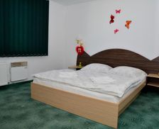 Romania Bihor Sînmartin vacation rental compare prices direct by owner 26688144