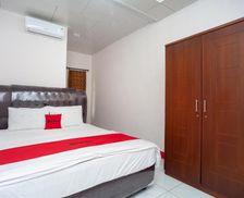 Indonesia Sumatra Jambi vacation rental compare prices direct by owner 13483705