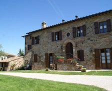 Italy Umbria Montone vacation rental compare prices direct by owner 26970561