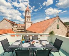 Croatia Split-Dalmatia County Trogir vacation rental compare prices direct by owner 28958839