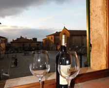 Italy Tuscany Monteriggioni vacation rental compare prices direct by owner 26888072
