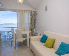 Croatia Split-Dalmatia County Brela vacation rental compare prices direct by owner 28093604