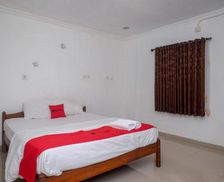 Indonesia Central Java Solo vacation rental compare prices direct by owner 13739467