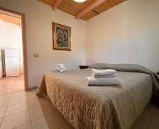Italy Sicily Cava D'aliga vacation rental compare prices direct by owner 26898926