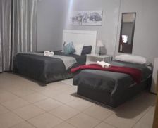 South Africa Gauteng Kempton Park vacation rental compare prices direct by owner 28871204