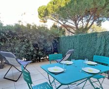 France Provence-Alpes-Côte d'Azur Sainte-Maxime vacation rental compare prices direct by owner 29142944