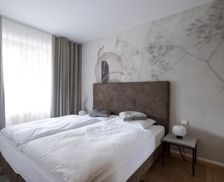 Italy Trentino Alto Adige Schenna vacation rental compare prices direct by owner 27450177