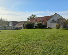 France Burgundy Coulanges-lès-Nevers vacation rental compare prices direct by owner 26776156
