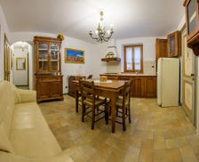 Italy Marche Mondavio vacation rental compare prices direct by owner 28809581