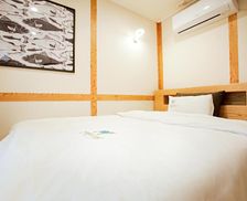 South Korea Jeollanam-Do Mokpo vacation rental compare prices direct by owner 16053012