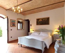 Italy Umbria Spello vacation rental compare prices direct by owner 26753742