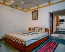 India Rajasthan Udaipur vacation rental compare prices direct by owner 28056139