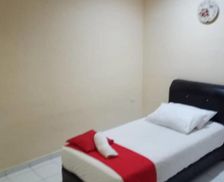 Malaysia Perak Seri Iskandar vacation rental compare prices direct by owner 26810568