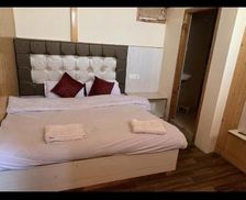 India Himachal Pradesh Shimla vacation rental compare prices direct by owner 26782656