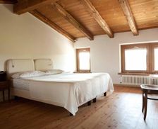 Italy Friuli Venezia Giulia Capriva del Friuli vacation rental compare prices direct by owner 14066431