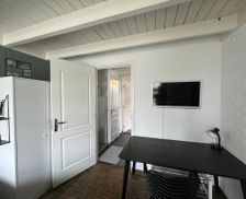 Netherlands Noord-Brabant Helmond vacation rental compare prices direct by owner 27888215
