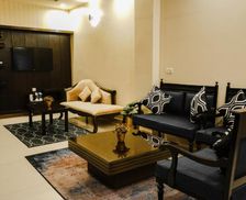 Pakistan Punjab Faisalabad vacation rental compare prices direct by owner 35570253