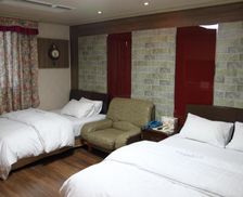 South Korea Jeollabuk-Do Gunsan-si vacation rental compare prices direct by owner 14267283