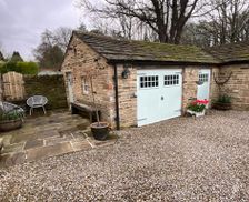 United Kingdom West Yorkshire Apperley Bridge vacation rental compare prices direct by owner 16019902