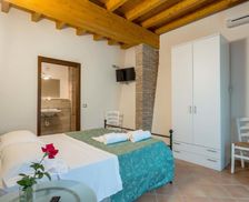Italy Veneto Valeggio sul Mincio vacation rental compare prices direct by owner 14571332