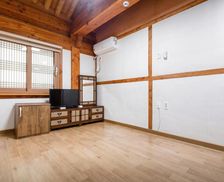 South Korea Chungcheongnam-Do Gongju vacation rental compare prices direct by owner 35434674