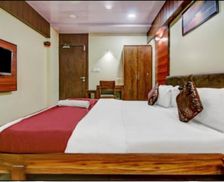 India Gujarat Vapi vacation rental compare prices direct by owner 16368573