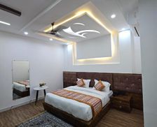 India Uttar Pradesh Ghaziabad vacation rental compare prices direct by owner 35351832