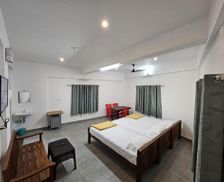 India Kerala Pooppara vacation rental compare prices direct by owner 35353559