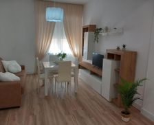 Italy Lazio Cisterna di Latina vacation rental compare prices direct by owner 35472838