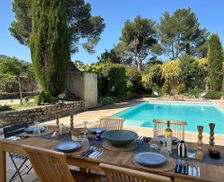 France Provence-Alpes-Côte d'Azur Saint-Rémy-de-Provence vacation rental compare prices direct by owner 19484712