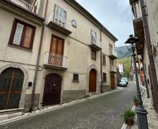 Italy Campania Ospedaletto dʼAlpinolo vacation rental compare prices direct by owner 28362440