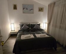 Romania Brasov Făgăraş vacation rental compare prices direct by owner 35395018