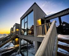 Norway Nordland Henningsvær vacation rental compare prices direct by owner 27002008